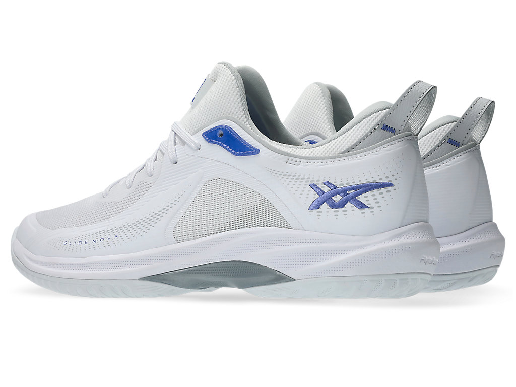 Lookbook アシックス グライドノヴァ FF 4 バスケットシューズ ホワイト/サファイア 1063A105-100