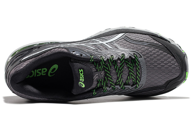 Shop Asics Gt-2000 5 Trail 編織越野跑步鞋 灰色