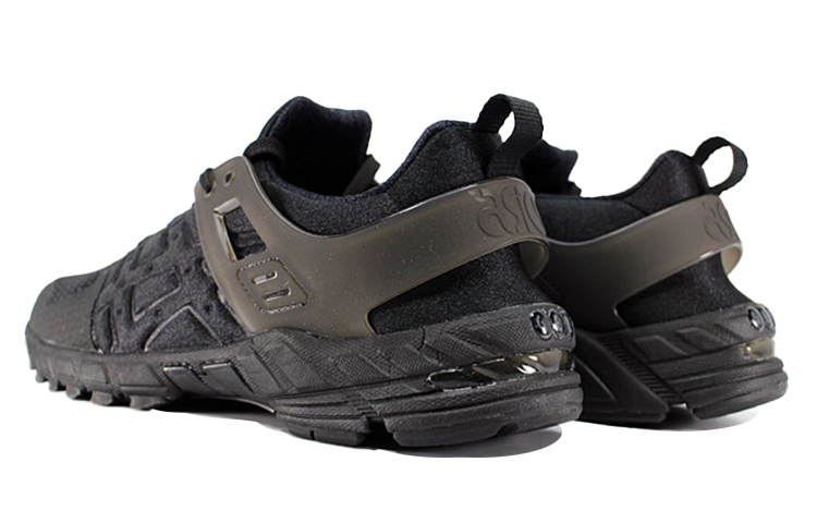 Lookbook ASICS GT-DS ''Schwarz'' TQ6G3N-9090