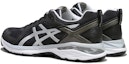 Lookbook ASICS GT-Motor Hitam/'Putih' 1011A938-004