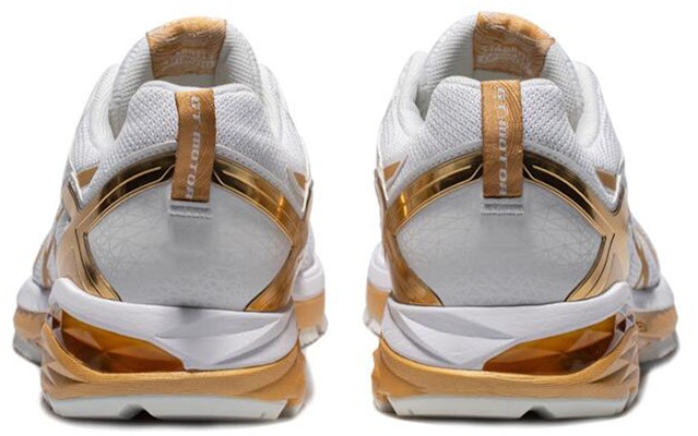ASICS GT-motor Platinum White/Gold 1011B230-100 Lookbook ASICS GT-motor Platinum White/Gold 1011B230-100