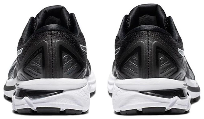 ASICS GT 2000 9 4E Wide 'Hitam Putih' 1011A987-001 Lookbook ASICS GT 2000 9 4E Wide 'Hitam Putih' 1011A987-001