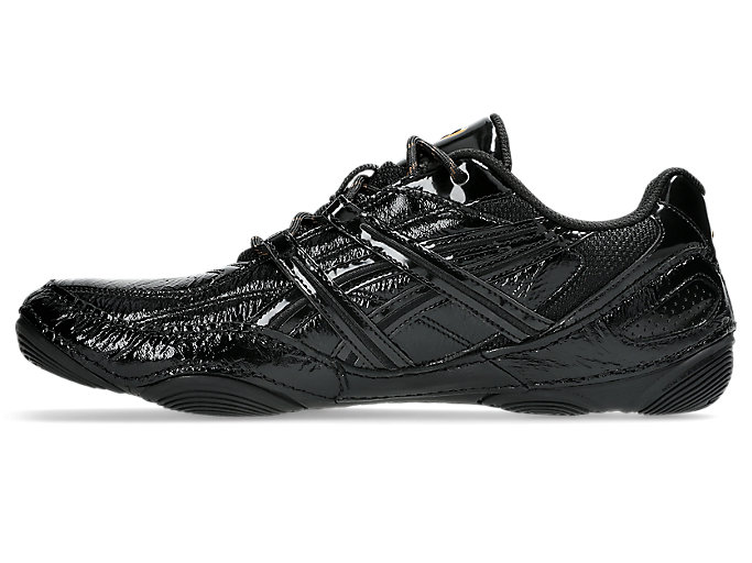 Shop ASICS Hypersync 跑鞋 黑色/黑色 1203B068-001