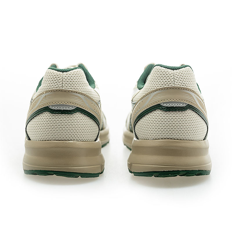 Lookbook 亚瑟士 JOG 100S 跑步鞋 1203A741-200