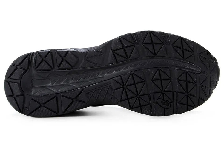 Shop アシックス ロー 「ピュアブラック」 1011B907-007