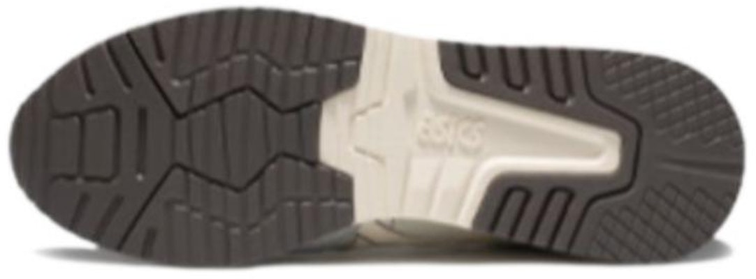 ASICS 复古经典跑鞋 1203A242-020 Shop ASICS 复古经典跑鞋 1203A242-020