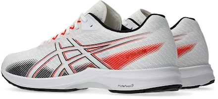 亚瑟士Lyteracer 5白黑跑鞋 1011B903-101 Lookbook 亚瑟士Lyteracer 5白黑跑鞋 1011B903-101