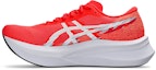 Shop 아식스 매직 스피드 4 와이드 러닝화 플래시 레드/화이트 1011B873-600
