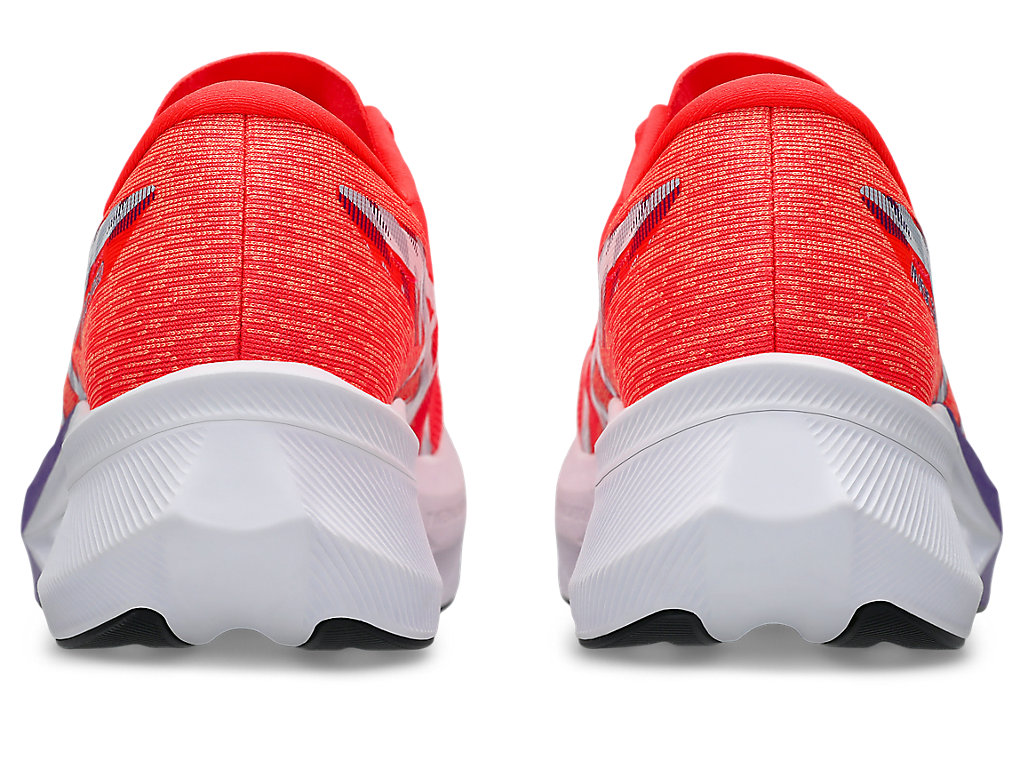 Details for ASICS Magic Speed 4 Large Running Rouge/Blanc Chaussures 1011B873-600
