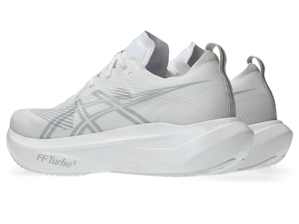 Shop Zapatillas de Running ASICS Megablast Blanco/Gris Piedmont 1013A170-100