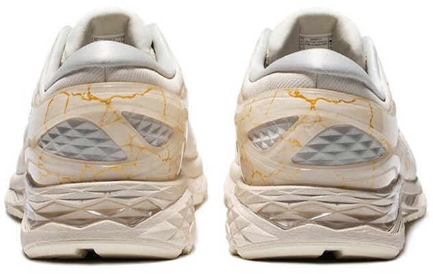 ASICS Metarun Putih/Emas 1011B294-100 Lookbook ASICS Metarun Putih/Emas 1011B294-100