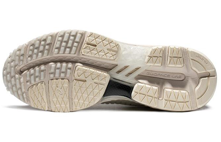 Shop ASICS Metarun Blanco/Dorado 1011B294-100