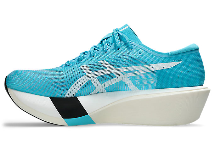 Shop ASICS Metaspeed Edge Tokyo 跑鞋 水藍/白色 1013A163-400