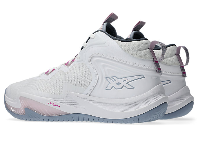 Shop ASICS Nova Surge 3 篮球鞋 白色/淡粉色 1061A048-102