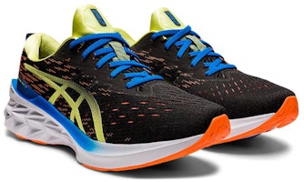 ノヴァブラスト2 黒×ショッキングオレンジ 1011B192-003 Lookbook ノヴァブラスト2 黒×ショッキングオレンジ 1011B192-003