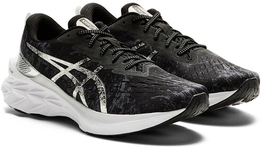 亚瑟士 Novablast 2 白金 '灰银色' 1011B456-020 Lookbook 亚瑟士 Novablast 2 白金 '灰银色' 1011B456-020