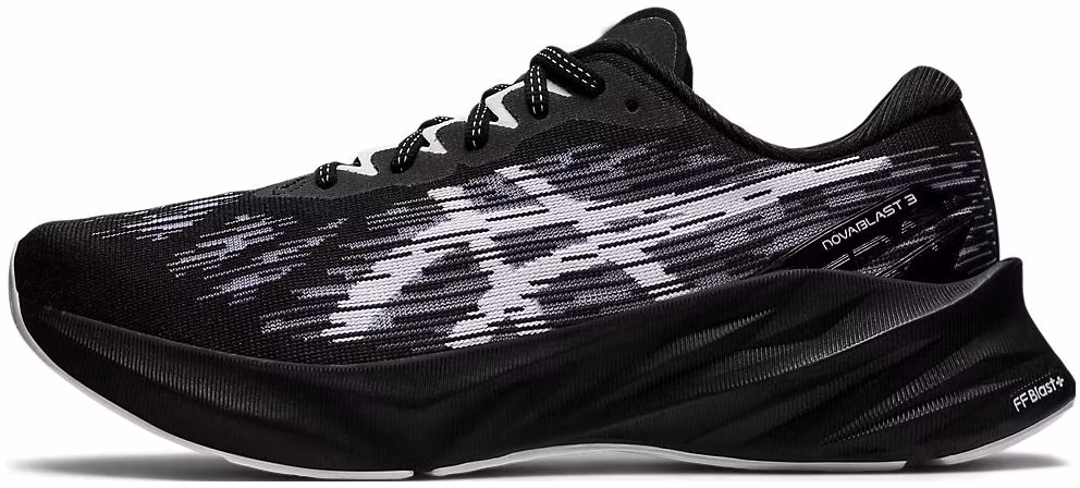 asics-novablast-3-2-e-wide-black-white