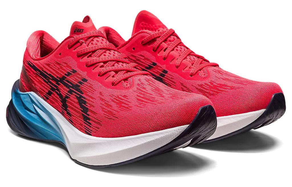 Lookbook ASICS Novablast 3 ''Rosso Elettrico Mezzanotte'' 1011B458-600
