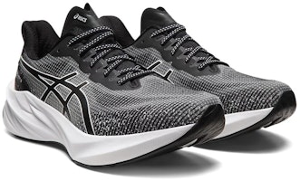 ASICS Novablast 3 LE 'Negro Blanco' 1011B591-001 Lookbook ASICS Novablast 3 LE 'Negro Blanco' 1011B591-001