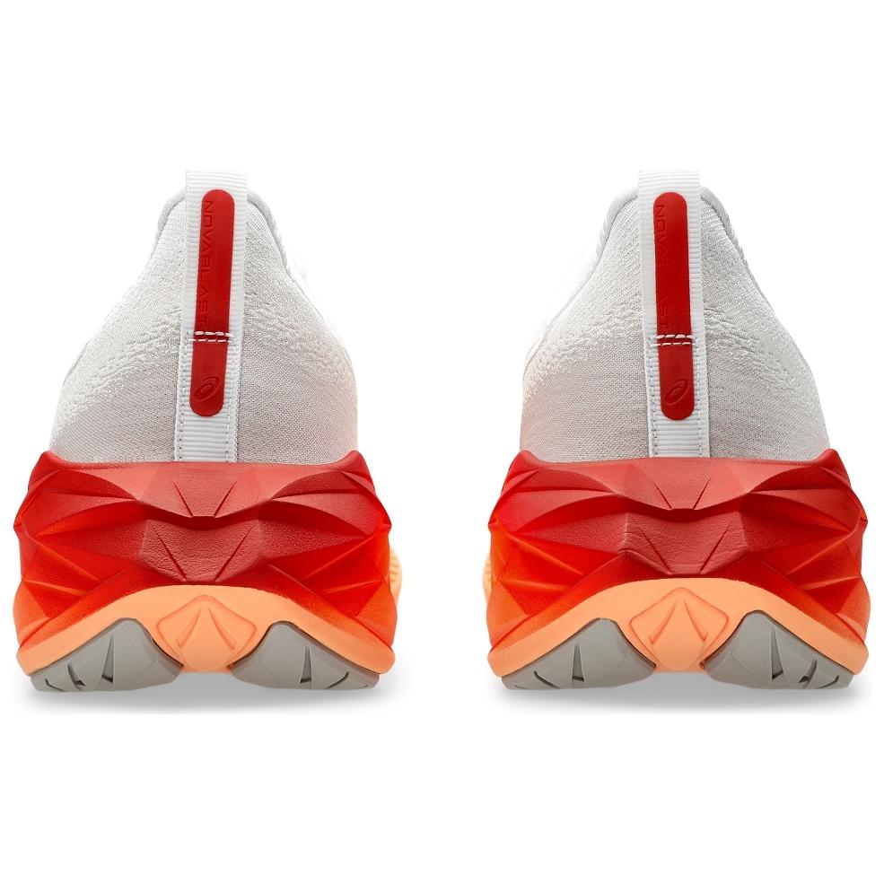 Shop ASICS NovaBlast 4 2E Wide 'Putih Oranye Pudar' 1011B694-103