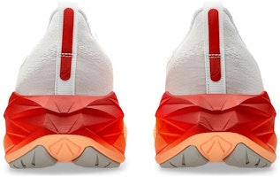 亚瑟士 NovaBlast 4 2E宽版 '白色橘色渐变' 1011B694-103 Shop 亚瑟士 NovaBlast 4 2E宽版 '白色橘色渐变' 1011B694-103