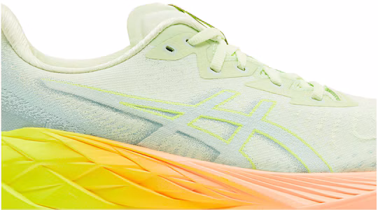 Lookbook ASICS Novablast 4 ''巴黎'' 跑鞋 1011B955-750