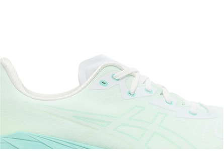 ASICS Novablast 4 'Putih Mint Bersinar' 1011B693-100 Order ASICS Novablast 4 'Putih Mint Bersinar' 1011B693-100