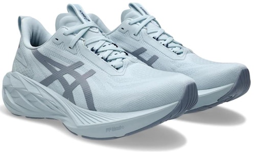 ASICS Novablast 4 Edisi Terbatas 'Abu-abu Biru Dingin' 1011B887-020 Lookbook ASICS Novablast 4 Edisi Terbatas 'Abu-abu Biru Dingin' 1011B887-020