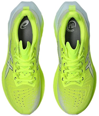 ASICS Novablast 4 Safety Yellow Cool Grey 1011B693-750 Lookbook ASICS Novablast 4 Safety Yellow Cool Grey 1011B693-750