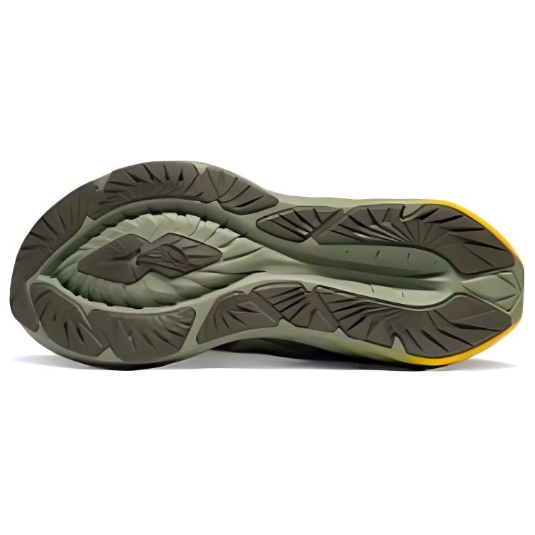 Shop Zapatillas ASICS Novablast 4 'Blanco Verde Amarillo' 1011B997-020