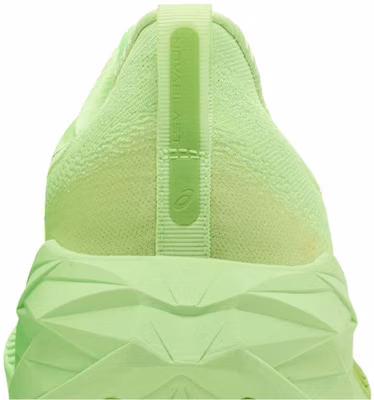 ASICS Novablast 4 Wide 'Verde Iluminado' 1011B694-300 Sizing ASICS Novablast 4 Wide 'Verde Iluminado' 1011B694-300
