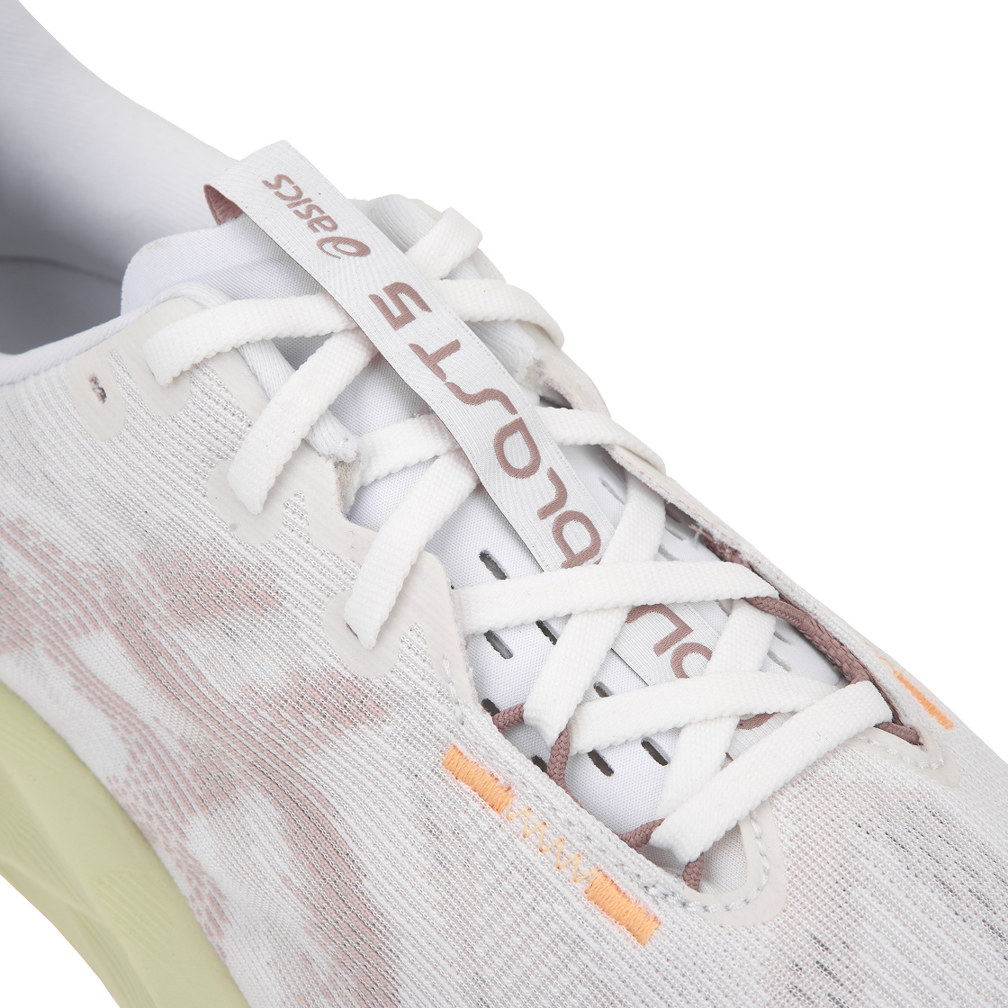 Sizing ASICS Novablast 5 2E 宽版 '白色小鹿' 1011B975-101