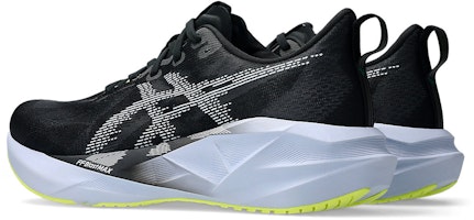 ASICS Novablast 5 跑鞋 黑/藍漸層 1011B974-003 Lookbook ASICS Novablast 5 跑鞋 黑/藍漸層 1011B974-003