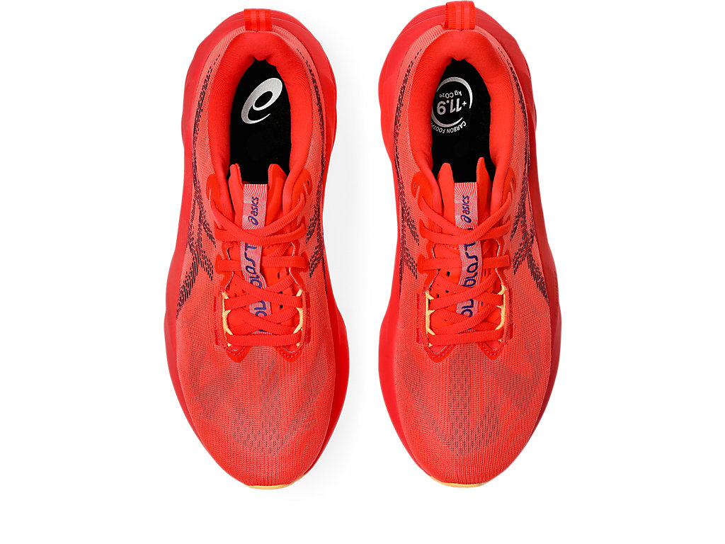Sizing ASICS Novablast 5 Scarpe da Corsa Rosso Flash/Edo Viola 1011B974-600