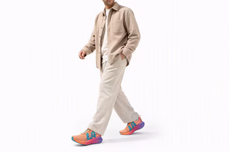 Order ASICS Novablast 5 跑鞋 沙漠杏/紫晶配色 1013A213-800
