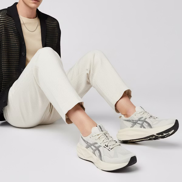 ASICS Novablast 5 Kasut Larian Oatmeal/Hitam 1011B974-250 Order ASICS Novablast 5 Kasut Larian Oatmeal/Hitam 1011B974-250