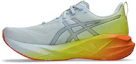 Shop 아식스 노바블라스트 5 러닝화 스카이/레몬 스파크 1011C184-400