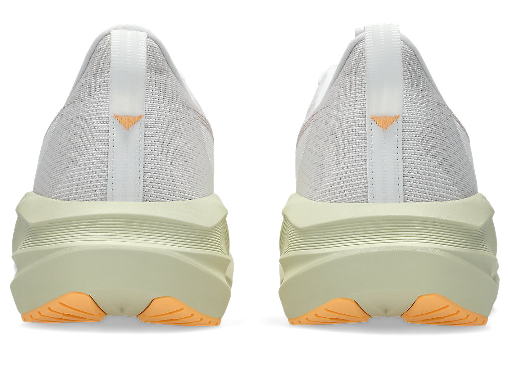 Purchase ASICS NOVABLAST 5 跑鞋 白色/浅褐色 1011B974-101