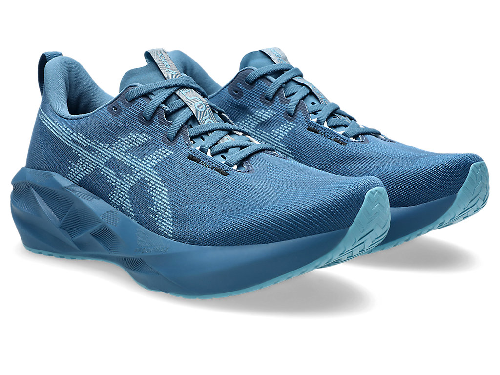 Lookbook ASICS Novablast 5 跑鞋 冬海藍/靜水色 1011B974-405