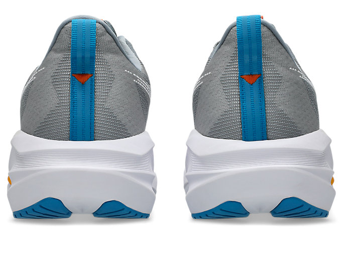 Purchase 아식스 노바블라스트 5 와이드 러닝화 그래블/화이트 1011B975-020