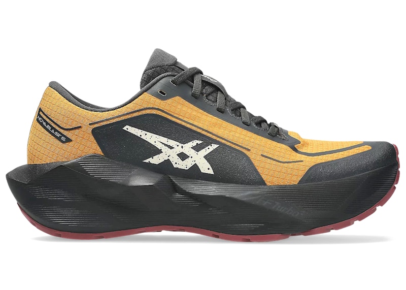 ASICS Novablast 6 Gore Tex 'Sandstorm Black' 1011C256-800