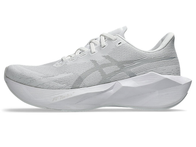 ASICS Novablast 6 Running Shoes White/White 1011C243-100