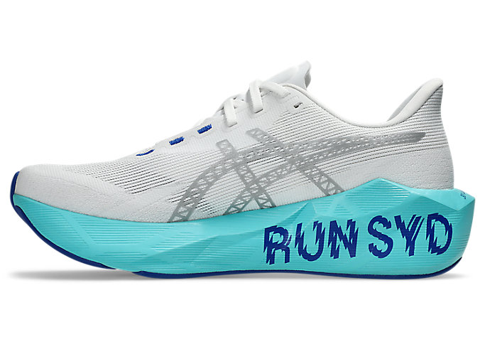 Shop ASICS Novablast 6 Sydney 跑鞋 白色/冰薄荷 1013A212-100