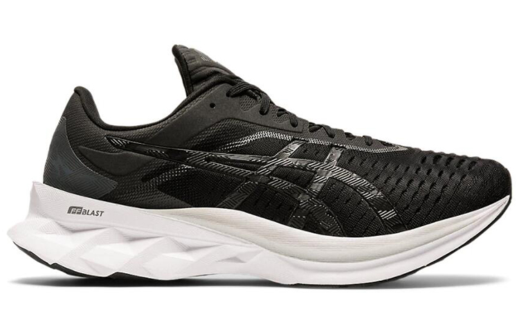 Order ASICS Novablast ''Nero Carrier Grigio'' 1011A681-002