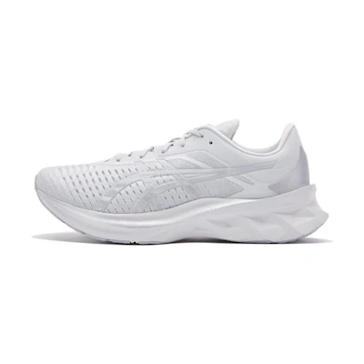 ASICS Novablast Grey