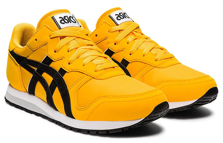 Lookbook ASICS OC Runner 'Kuning Hitam' 1201A388-800