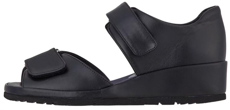 asics-pedala-sandals-black-2-e-wide-women-s-wp-591-t-001