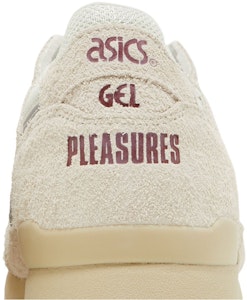 ASICS Pleasures x Gel Lyte 3 OG 'Crema' 1201A677-100 Sizing ASICS Pleasures x Gel Lyte 3 OG 'Crema' 1201A677-100