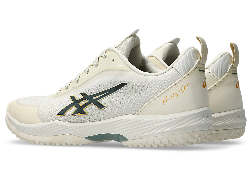 Lookbook 亚瑟士PRESTIGELYTE 5 OC网球鞋 沙色/蓝色 1043A021-200