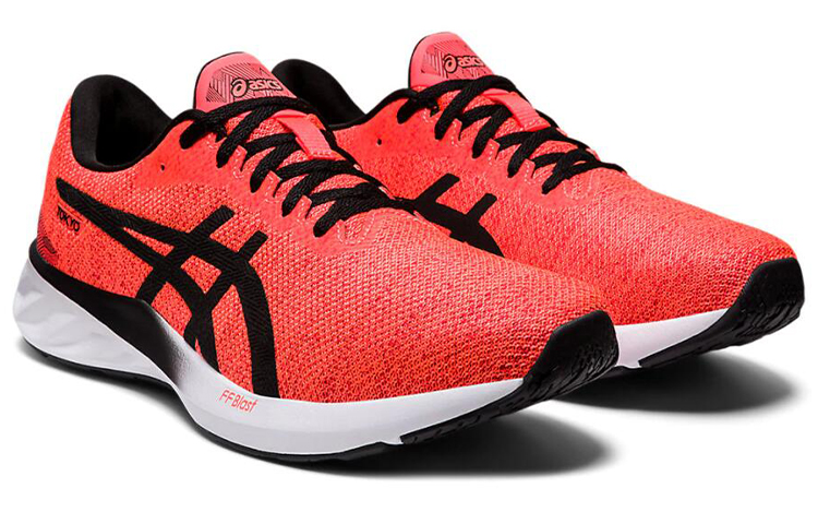Lookbook ASICS Roadblast ''Tokyo'' Laufschuh 1011B071-600
